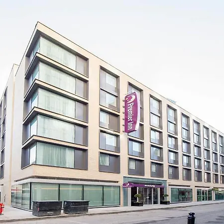 Premier Inn London City - Aldgate-3